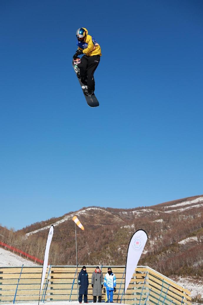 苏翊鸣说这个冠军意义非凡苏翊鸣葛春宇包揽金银牌 中国滑雪，闪耀云顶！世界杯云顶站
