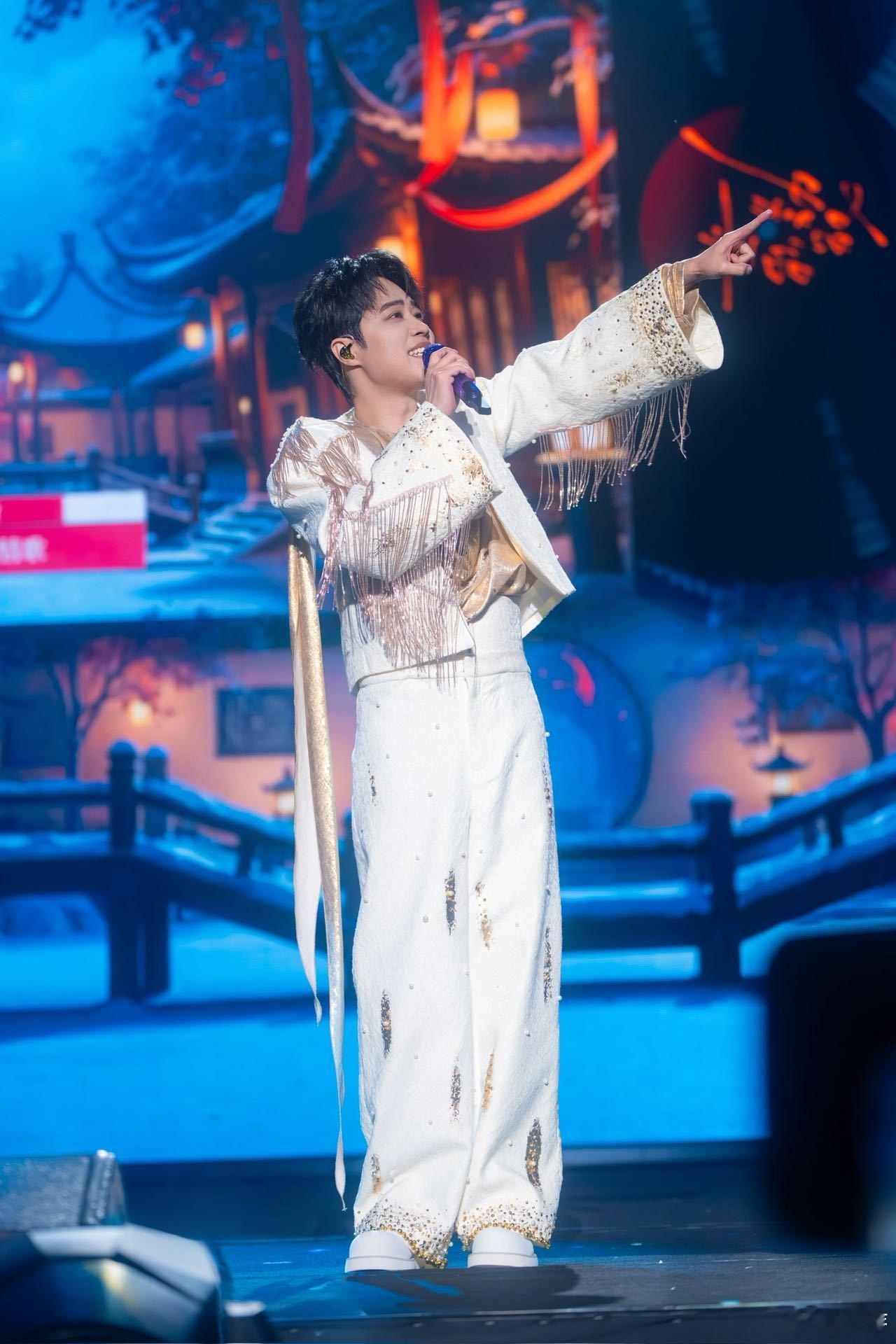 Tank杭州演唱会Tank吕建忠第无限回合巡演 谁的青春里没藏过MP3里的三国恋