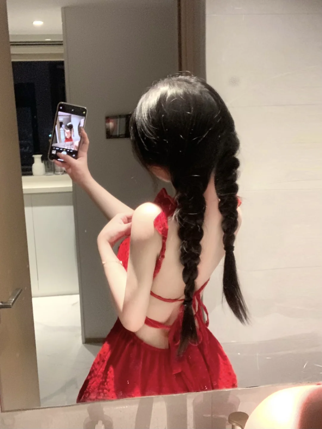 红裙控
