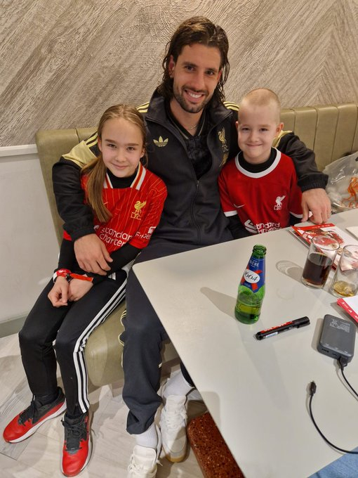 来自匈牙利的双胞胎 