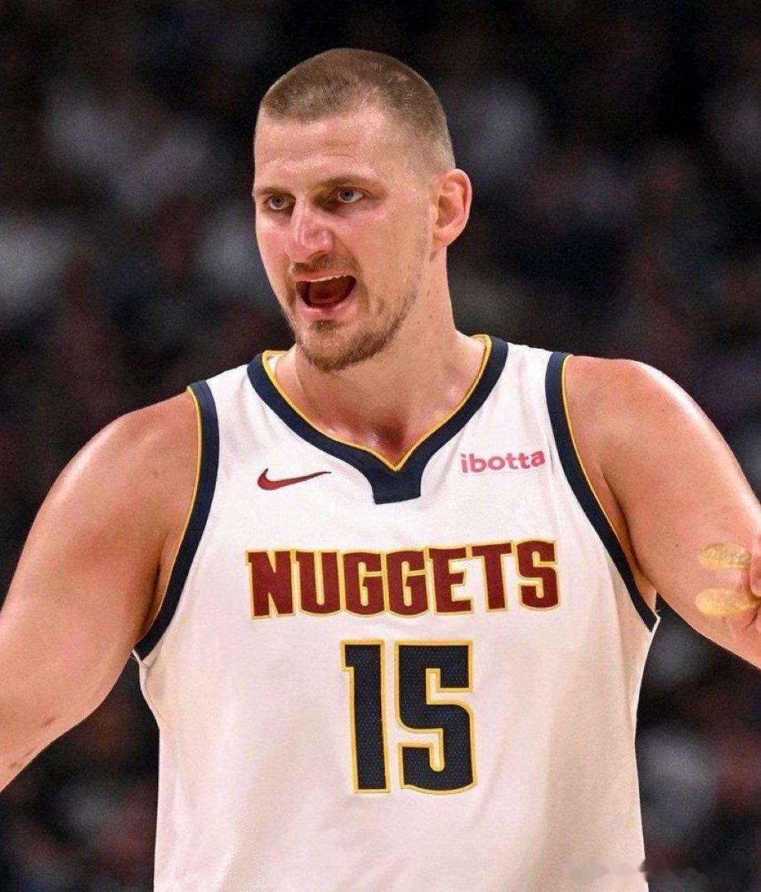 ESPN评选新赛季NBA前十球员：1. 尼古拉·约基奇2. 维克托·文班亚马3.