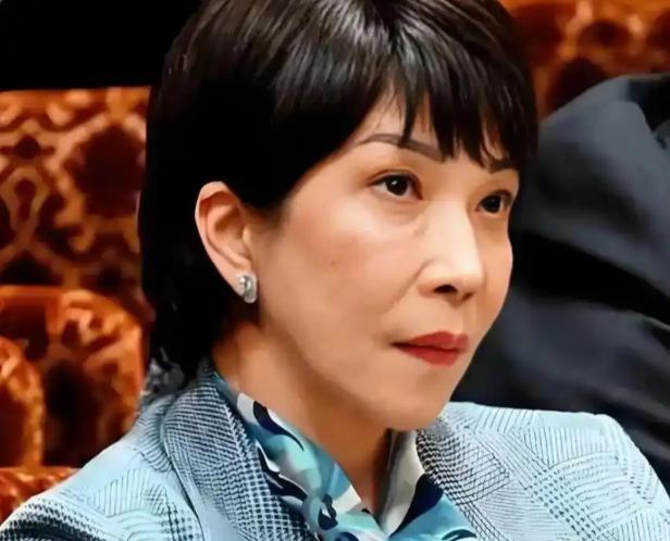 中国对日本，既不学美国，也不学俄罗斯，更不学以色列，明目张胆的开战，中国不开枪炮