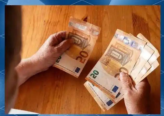 德国养老金出了大问题。
 
近期，佛赛机构做了一项调查，德国有超过一半的年轻人不