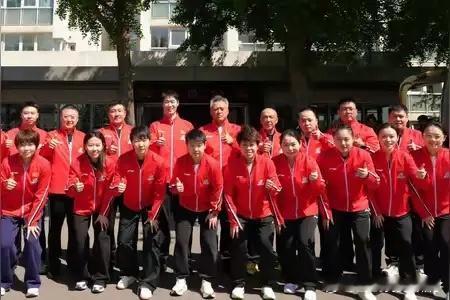 《义不容辞》有些事，确实如许昕在采访里说的那样，义不容辞。譬如为国为民。那不是道