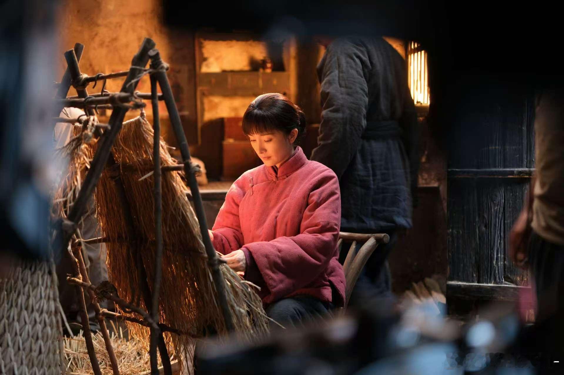 杨幂带着一家人压轴 爆剧女王杨幂携《生万物》压轴啦~ 生万物2025年现象级大爆