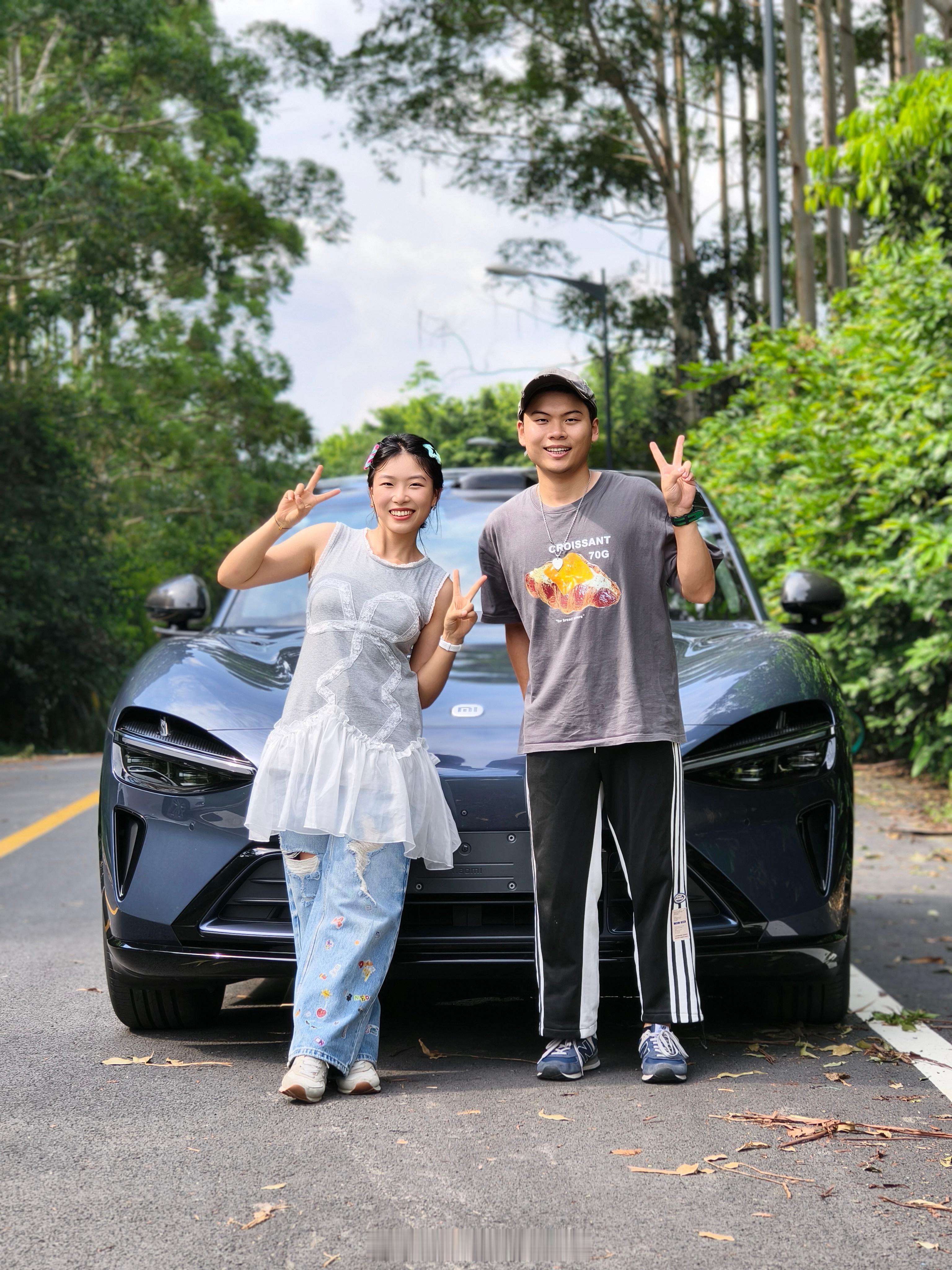 找到了跟YU7人车合影最好的角度！！！！[酷] ​​​