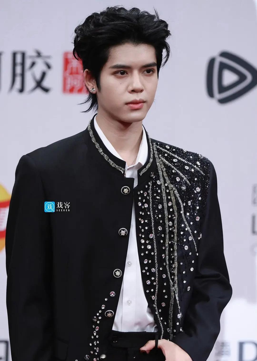 谁敢信，这竟然是一个男团……能选出门面吗