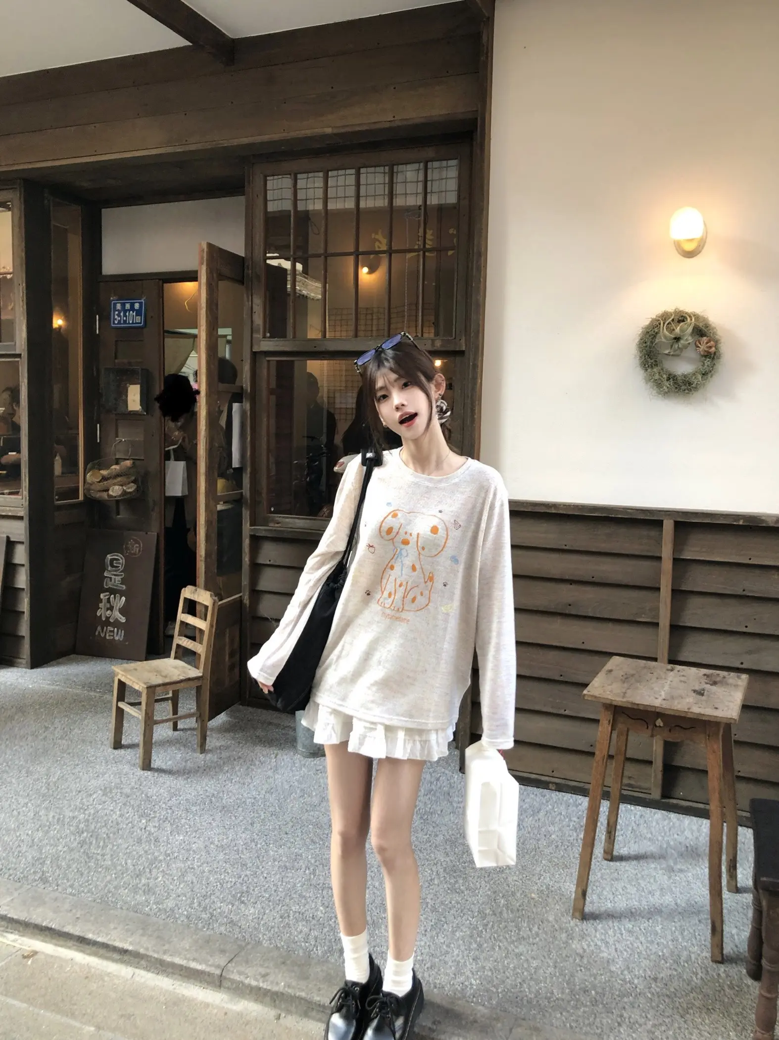 天真以为是他的独特品味