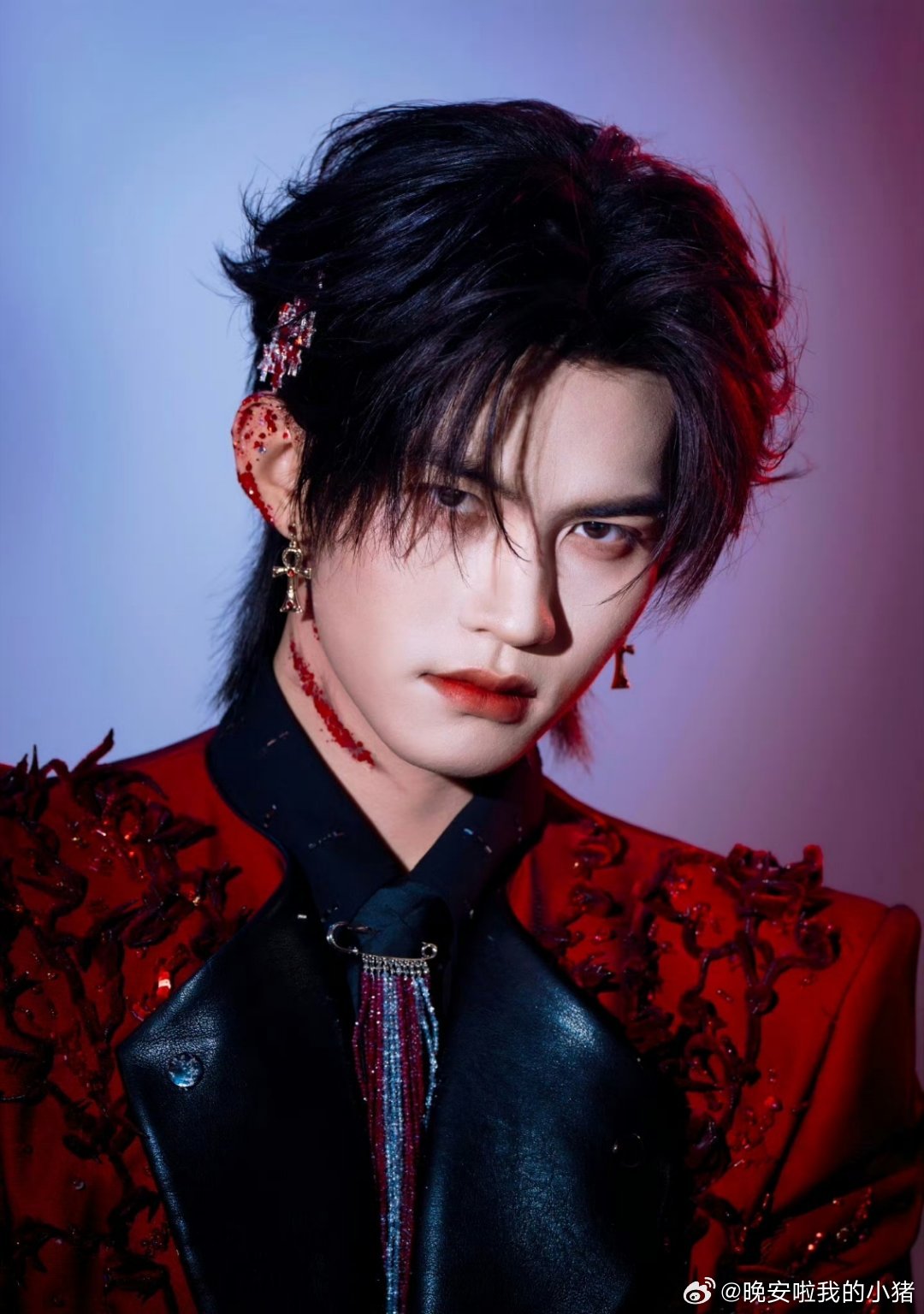 云旗郝熠然被田栩宁粉丝排字了，感觉跟田栩宁确实比不了吧