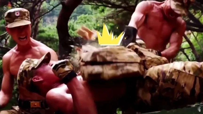 凤凰新闻【朝鲜特种部队超燃宣传片，铁血劲旅，热血硬汉】朝鲜特种部队超燃宣传片，铁