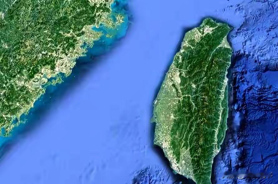 岛内智库近日发布《两岸和平方程式》，提出以“双制度共荣大中华共同体”探索统一新路