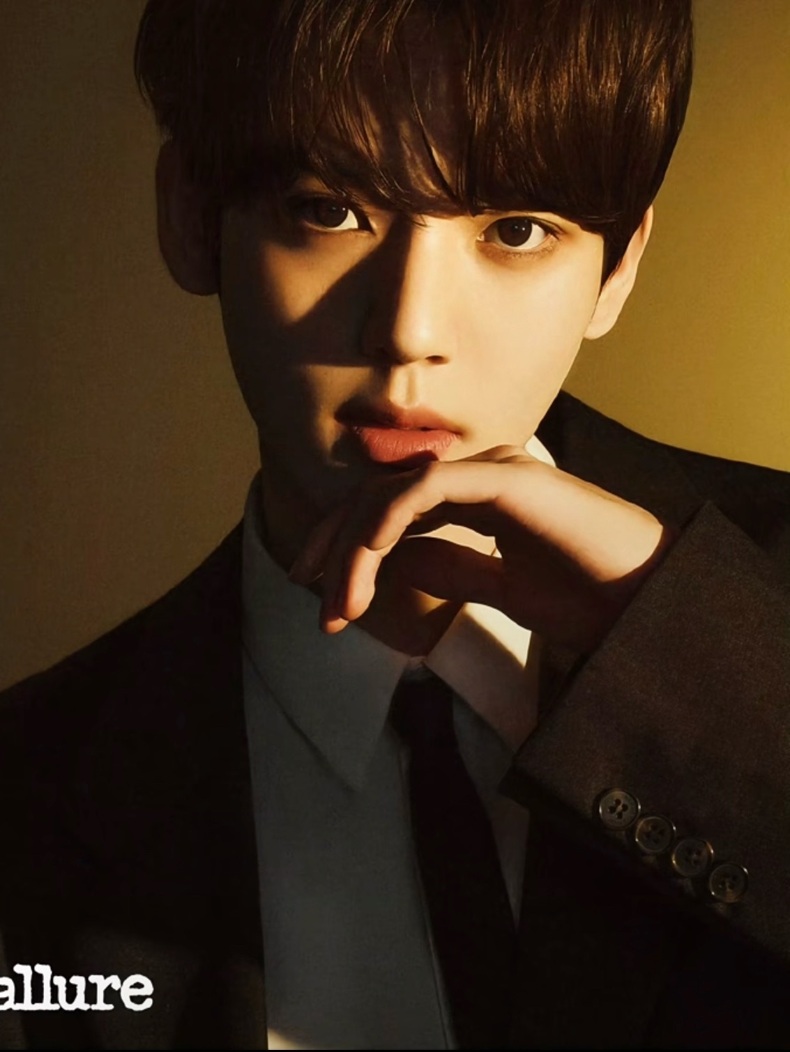 韩维辰和朴元彬两位六颜一杂志表现力怎么评？ 