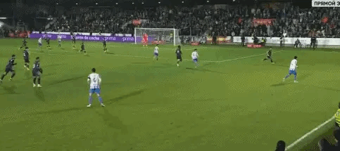 皇马3-2险胜西协甲倒数第二塔拉韦拉皇马一线队赢一个球，青训卡斯蒂亚联赛里也赢一