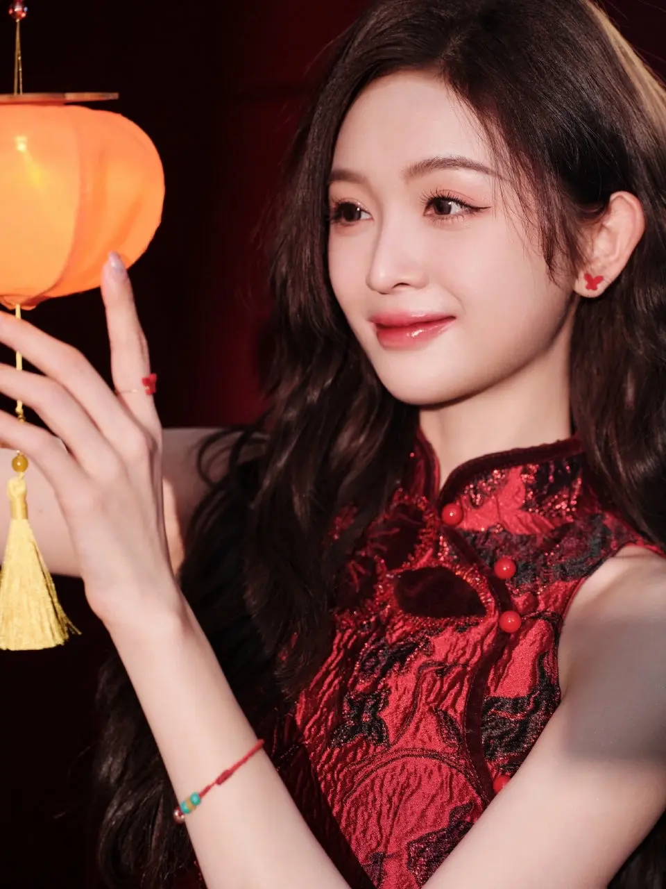 吴宣仪。