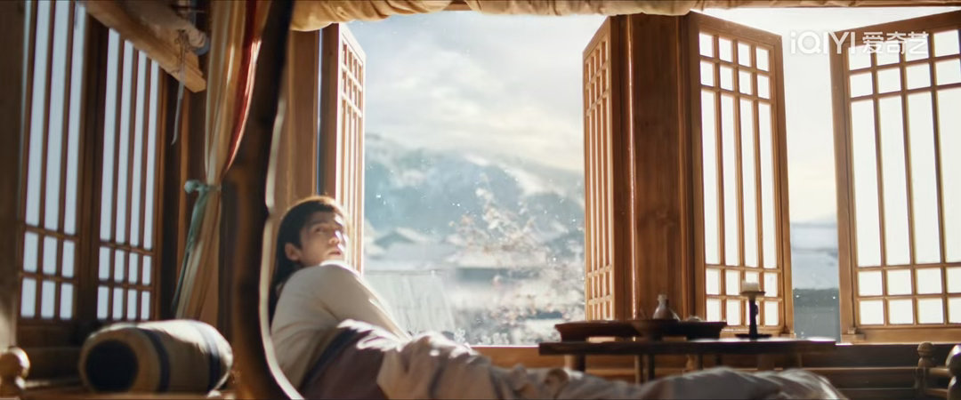 逐玉 猪圈出神图没想到最出圈的名场面居然在猪圈，光影和构图太会了，把人拍得又破碎