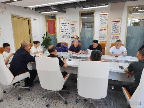 万柏林区南寒街道玉园南社区推行“五事五法” 激活基层共治新活力
 
万柏林区南寒