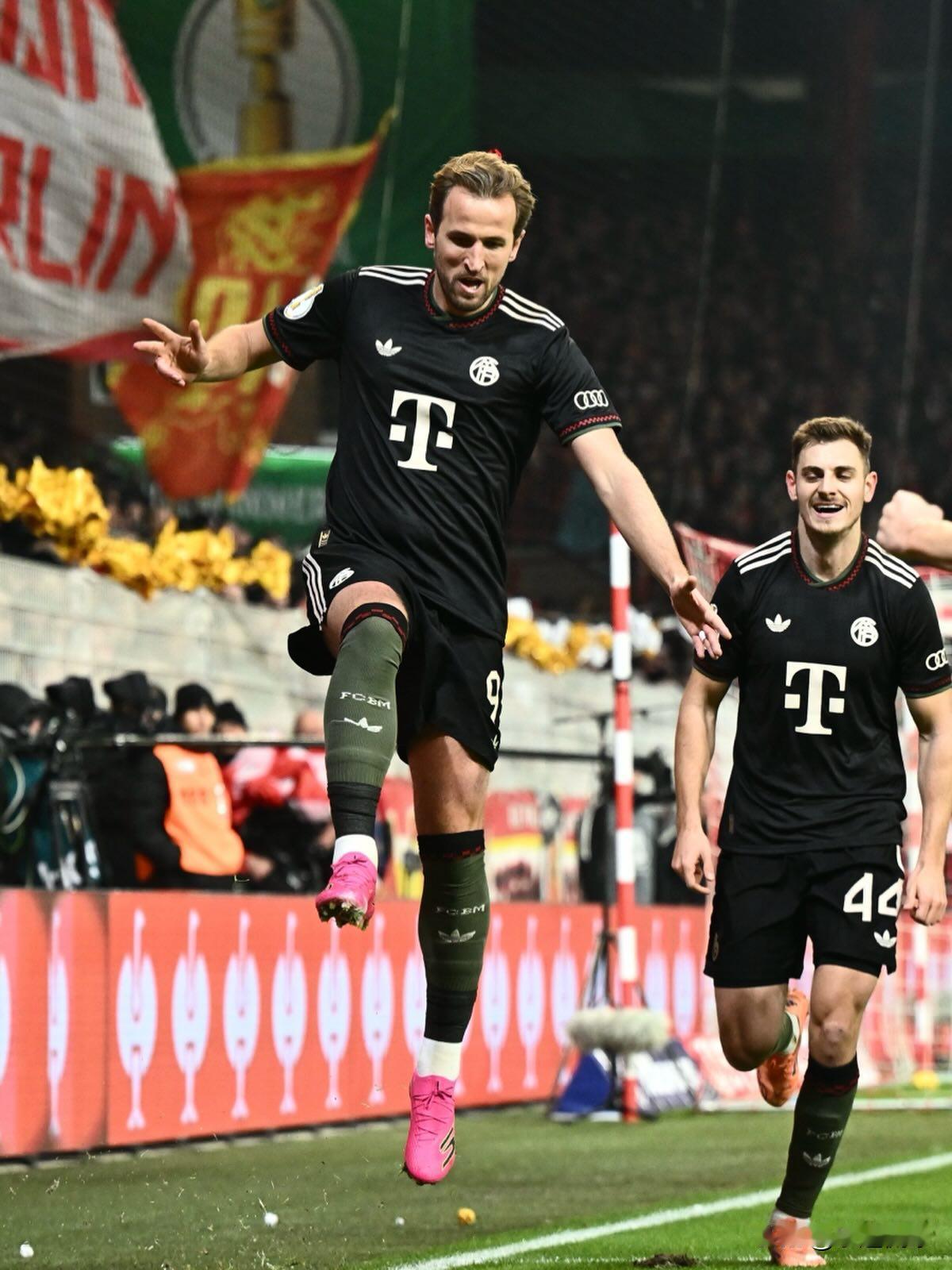 凯恩狂轰30球！凯恩开启进球机器模式，金球奖概率在不断加大！
凯恩本赛季俱乐部+