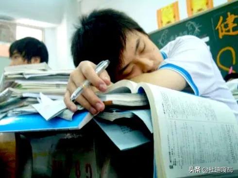 全国政协委员甘华田建议将基础教育缩短为532，也就是5年小学，3年初中，2年高中