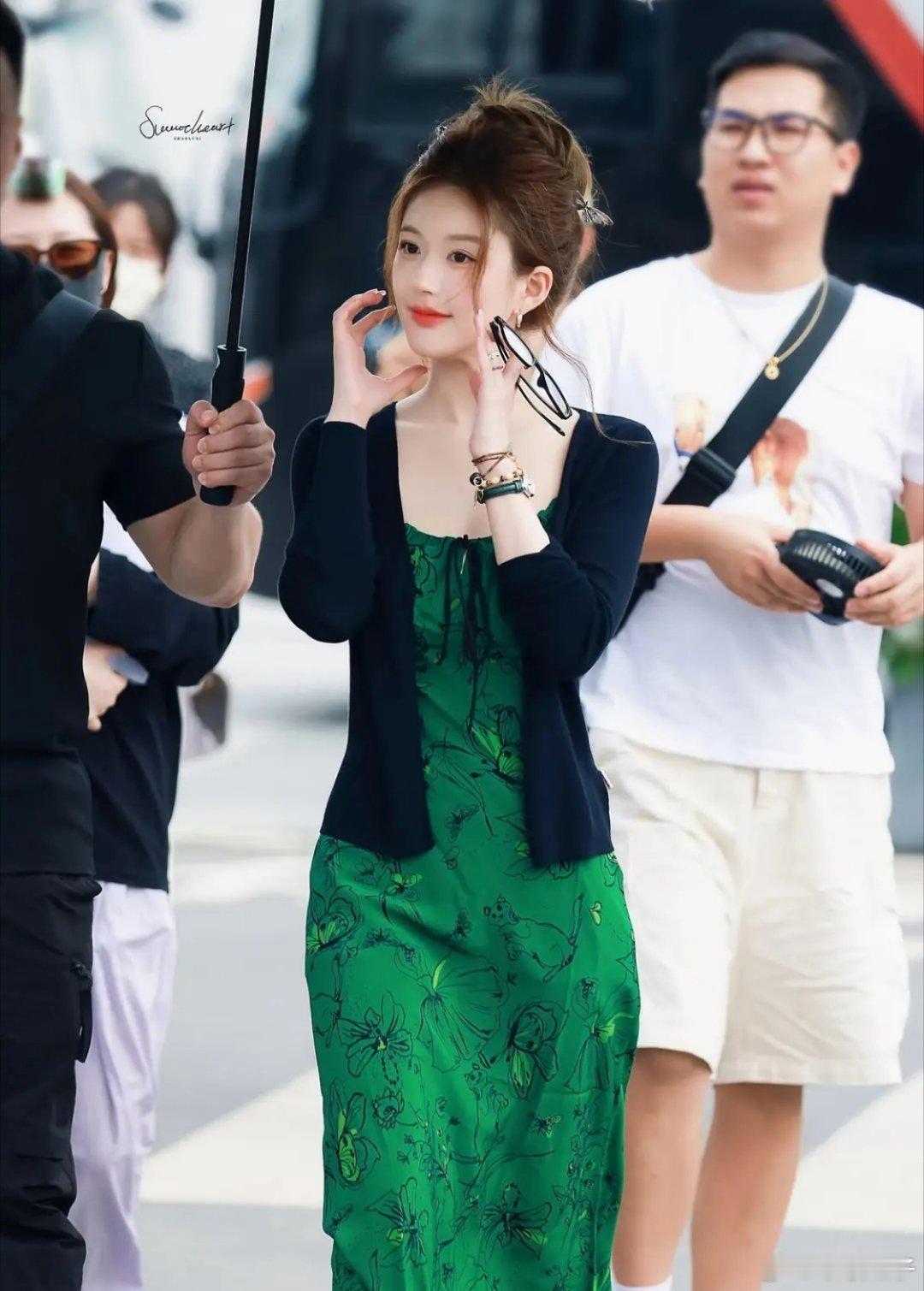 张婧仪vs赵露思 赵露思赢了吧 