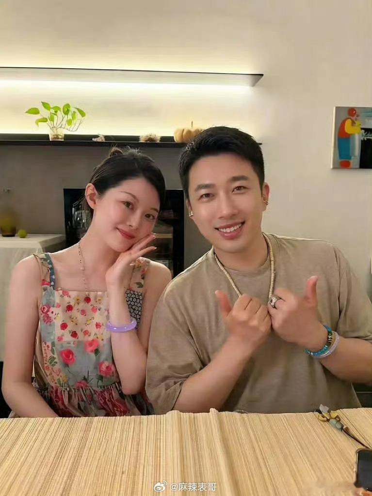 晚晚还没答应于正的拍戏邀请晚晚拒绝于正于正想找晚晚拍戏，结果晚晚还没答应，所以于