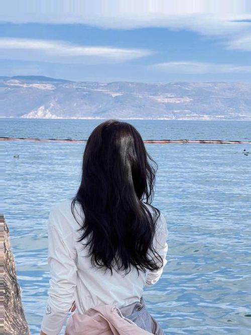 婚姻里，老公的格局藏着家庭的温度
 
真的被这两种老公的对比狠狠戳中了！婚姻里的