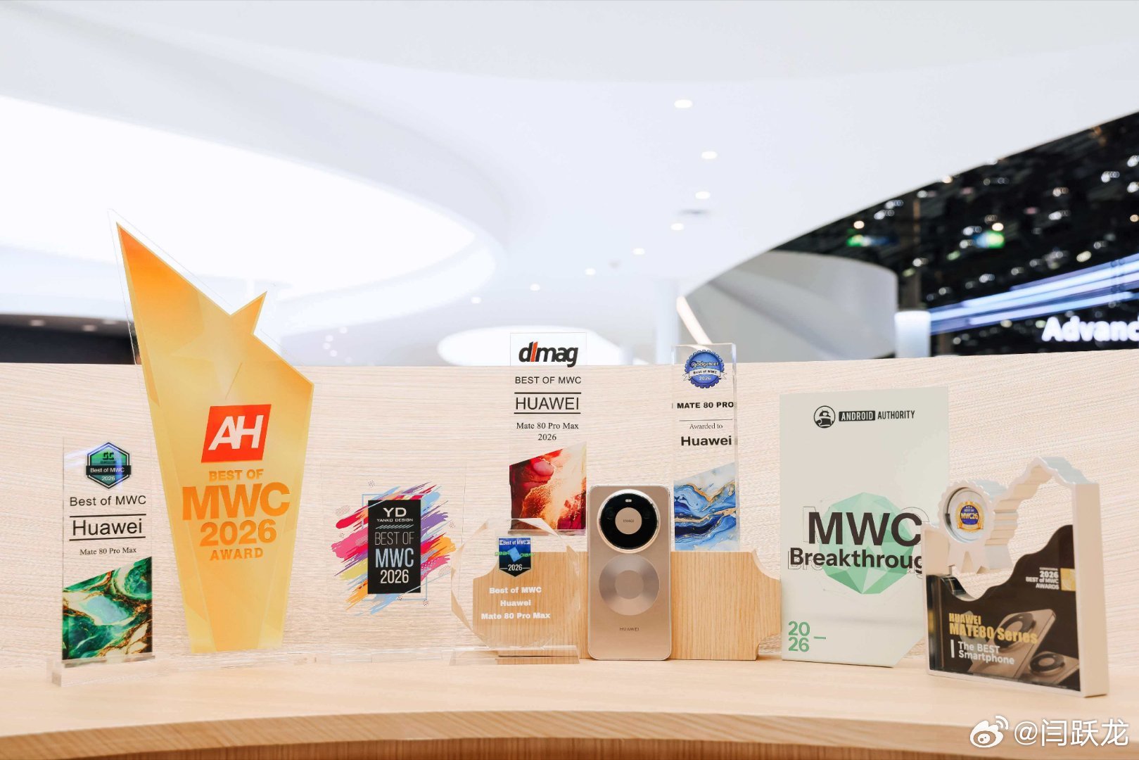 华为Mate80 系列亮相MWC2026，共斩获Andriod Authorit