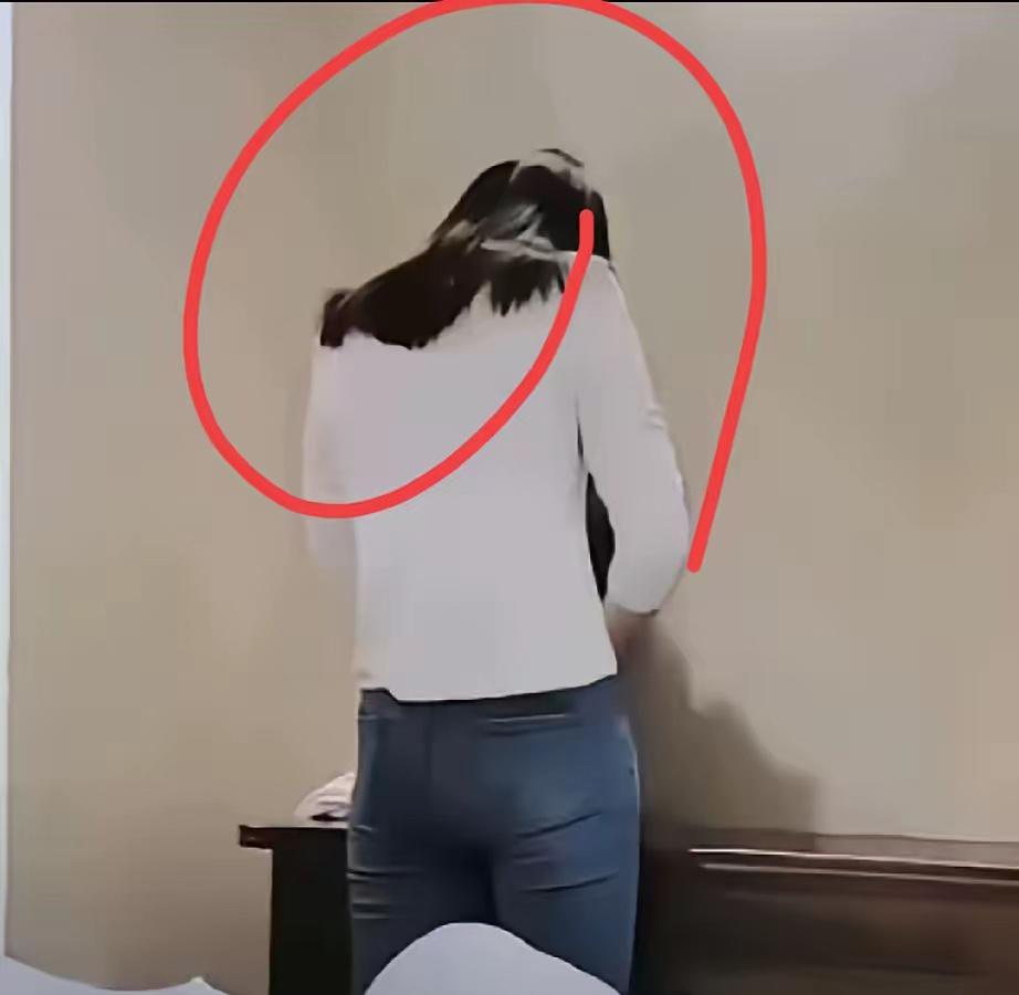 男方稍微有点权利就要出轨！
广东一已婚男与女下属表白多次，后发生关系。女下属怀孕