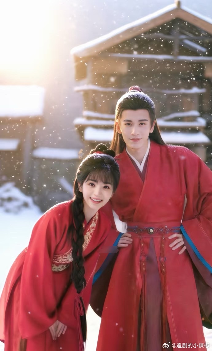 不带粉丝滤镜，《逐玉》和《一笑随歌》这两古偶哪部更好看？ 