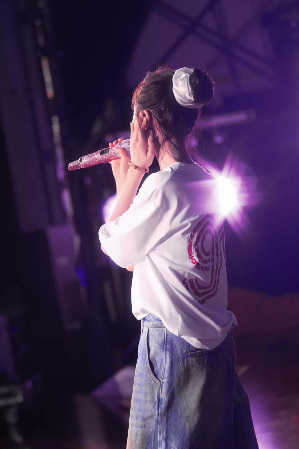 吴宣仪演唱会广州站倒计时吴宣仪让每一份期待都找到归途吴宣仪演唱会倒计时，期待，[
