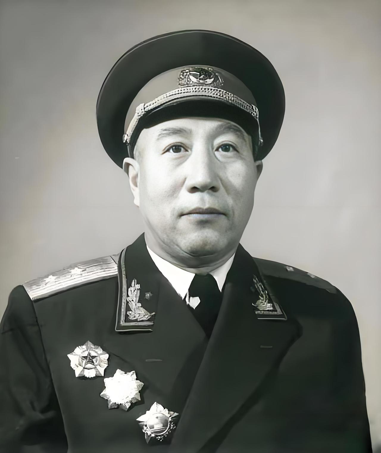 1945年，粟裕正为一场恶战焦头烂额。敌军五倍于我，却固守不出。就在此时，一位路
