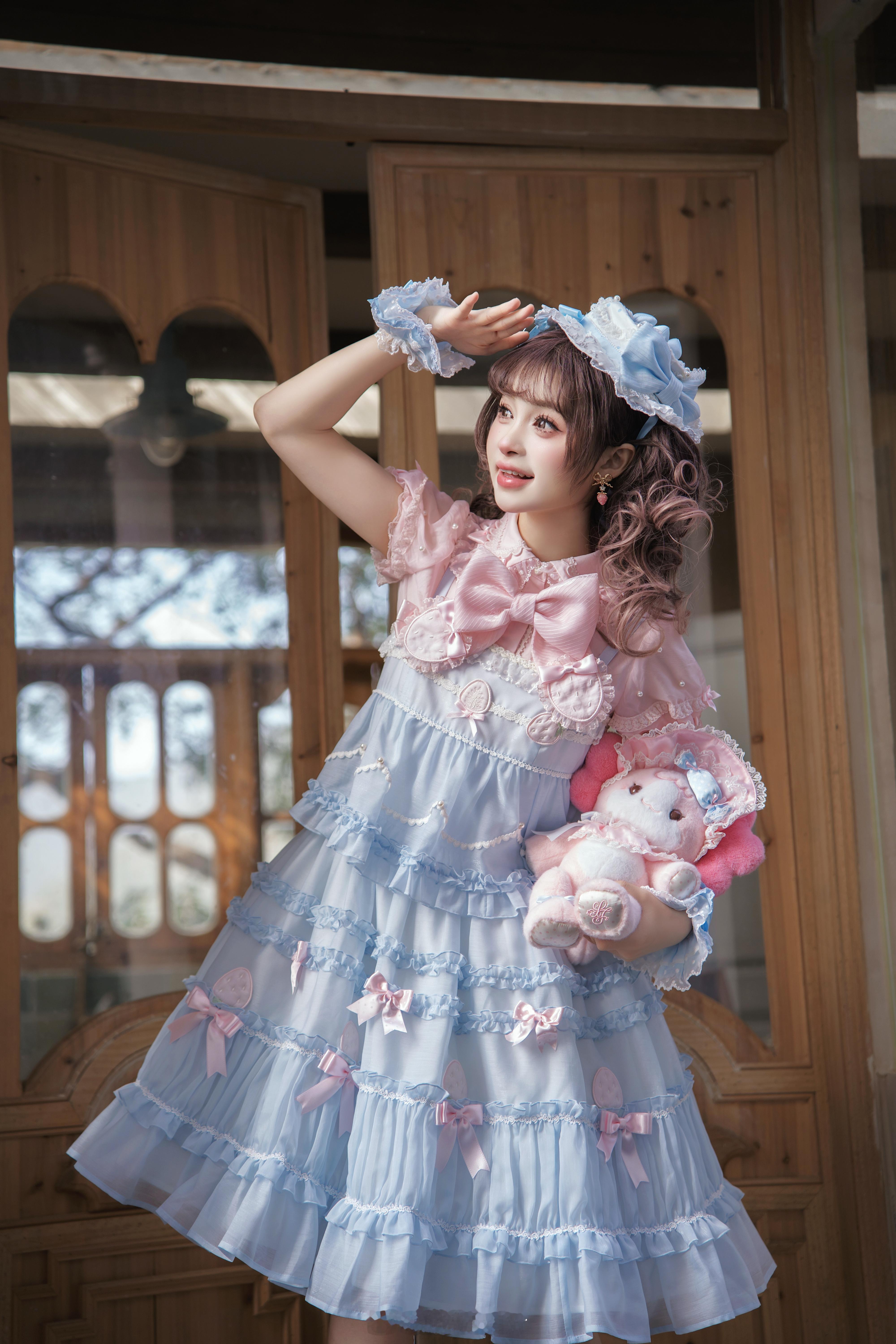 🍓草莓天使🧚♀️：粒加空lolita摄影