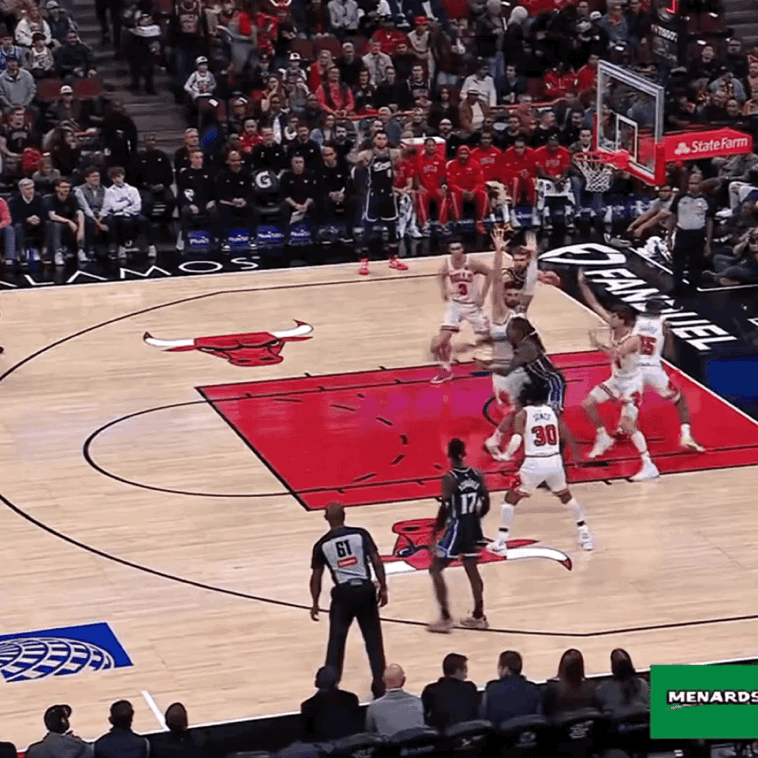 又没人防守。。 ​​​