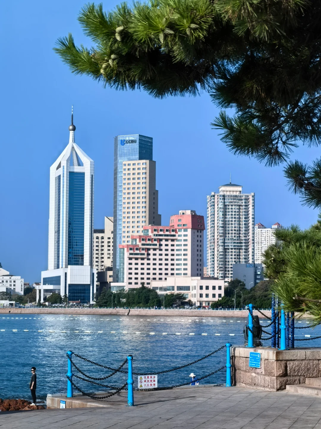 9.10青岛街头实况 今天又晒又热！🥵