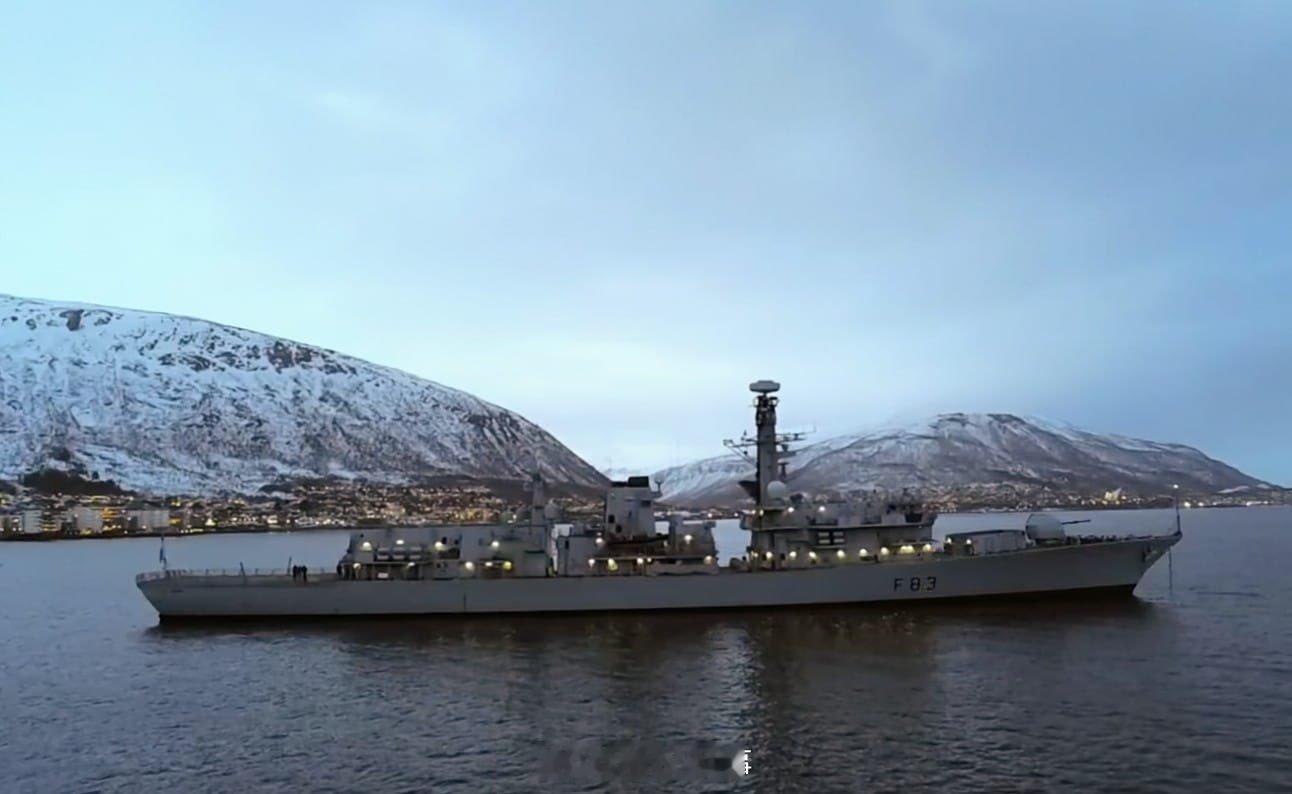 每天认识一件兵器烽火问鼎计划 12 月 25 日，英国皇家海军“圣奥尔本斯”号（