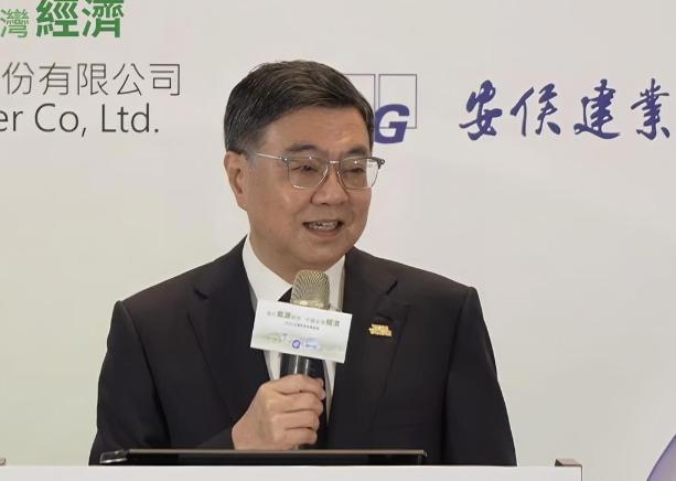 就在刚刚，

台“行政院长”卓荣泰发表声明，

5月6日，台湾地区行政机构负责人