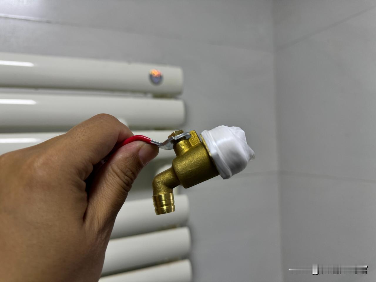 新房子装修完了，可是一些简单的维修活只能自己干，还需要自己买工具。刚网上淘了工具