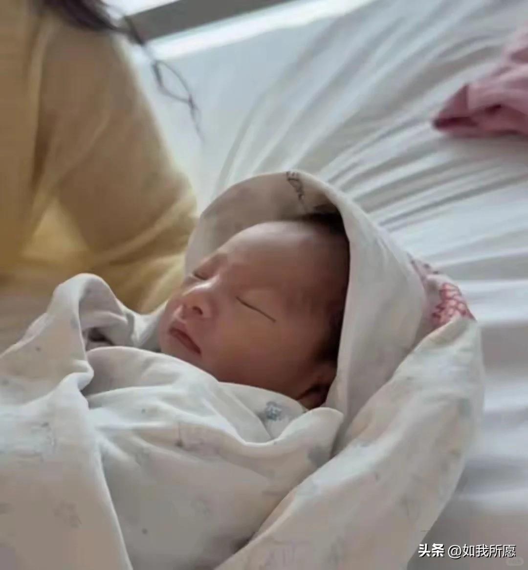 现在的网友
真是拿放大镜看新生儿啊！
马筱梅刚晒娃，评论区瞬间变身“面相大师”交