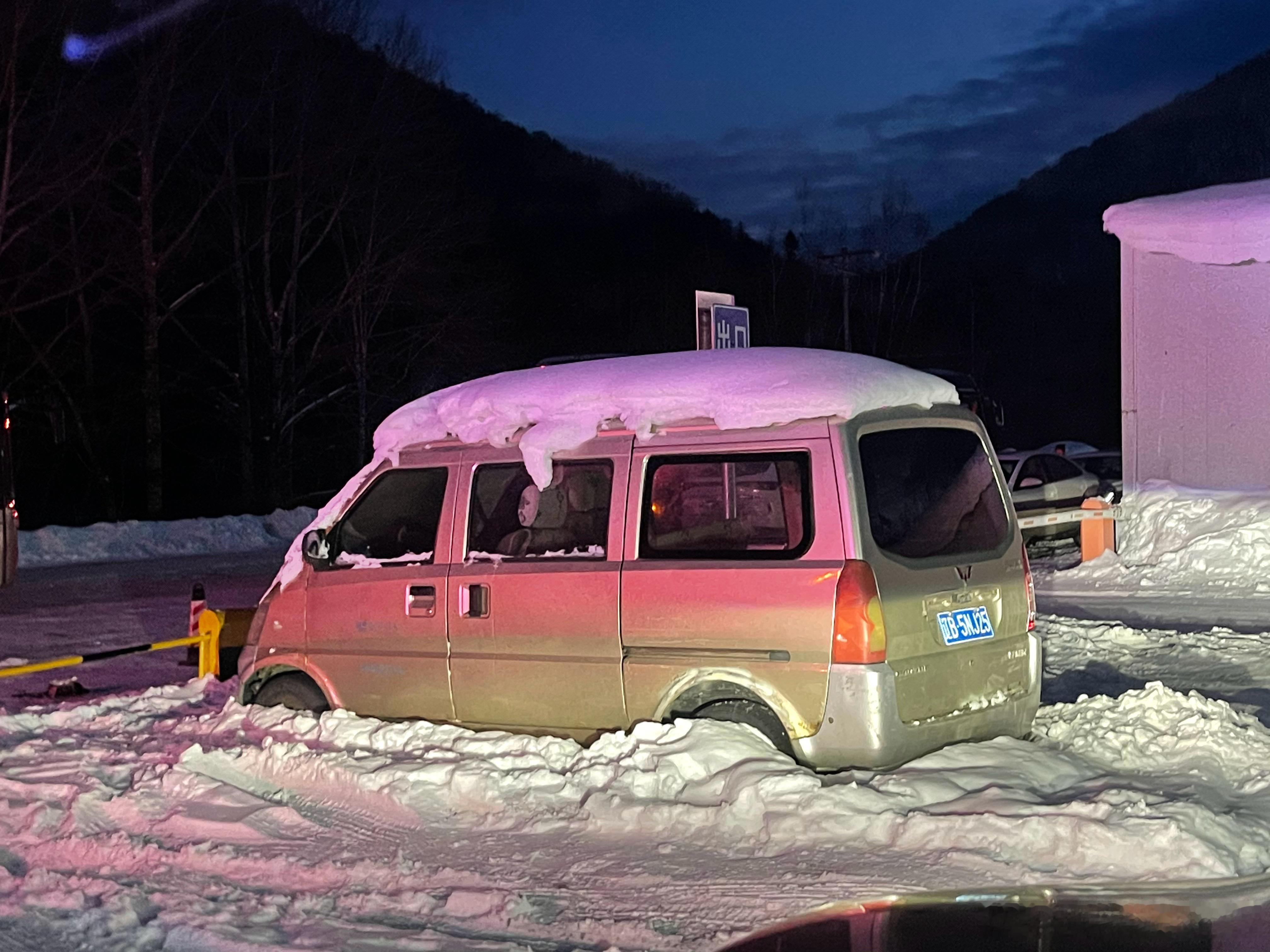 雪乡果然名不虚传。[允悲]  ​​​