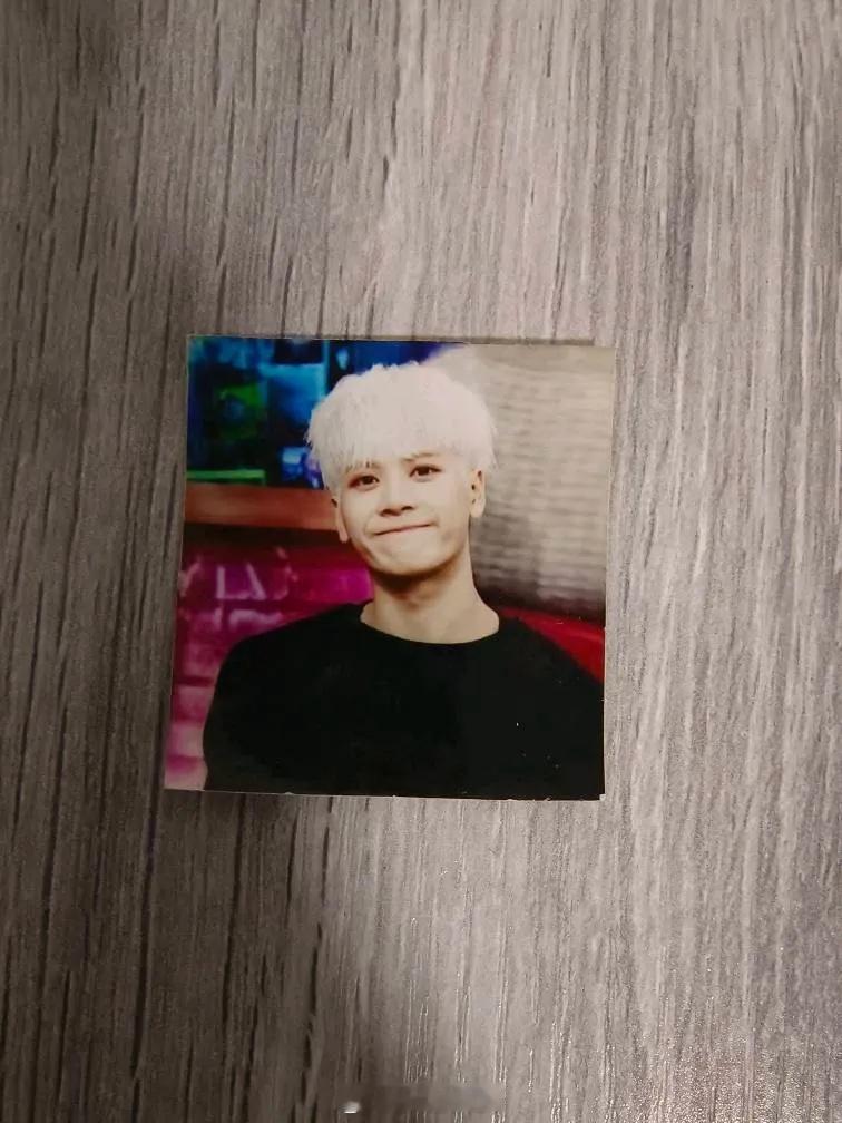 王嘉尔发GOT7合照 没想到吧我也没想到 16年的古董了 