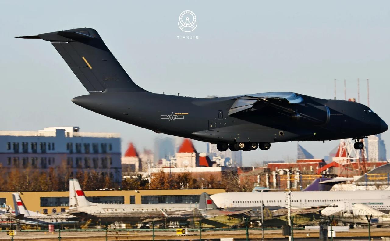 历代中国民航机欢迎运20B落地天津航空摄影 飞机 航空 大国重器彰显大国力量