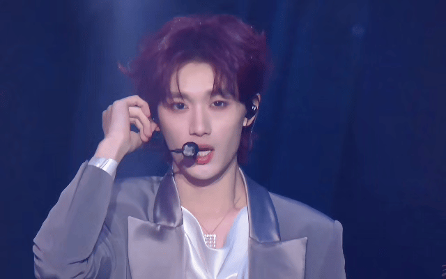 时代少年团演唱会直播时代少年团 直播状态 开场直接给我帅到语无伦次！七个人气场两