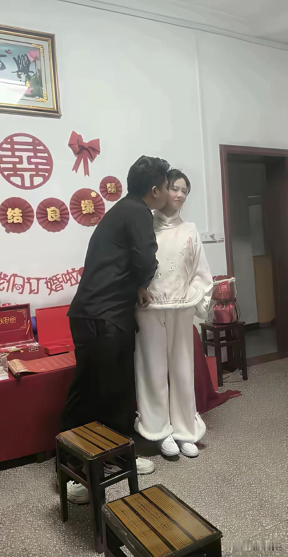订婚大喜之日，未婚妻为什么一脸嫌弃？[what]