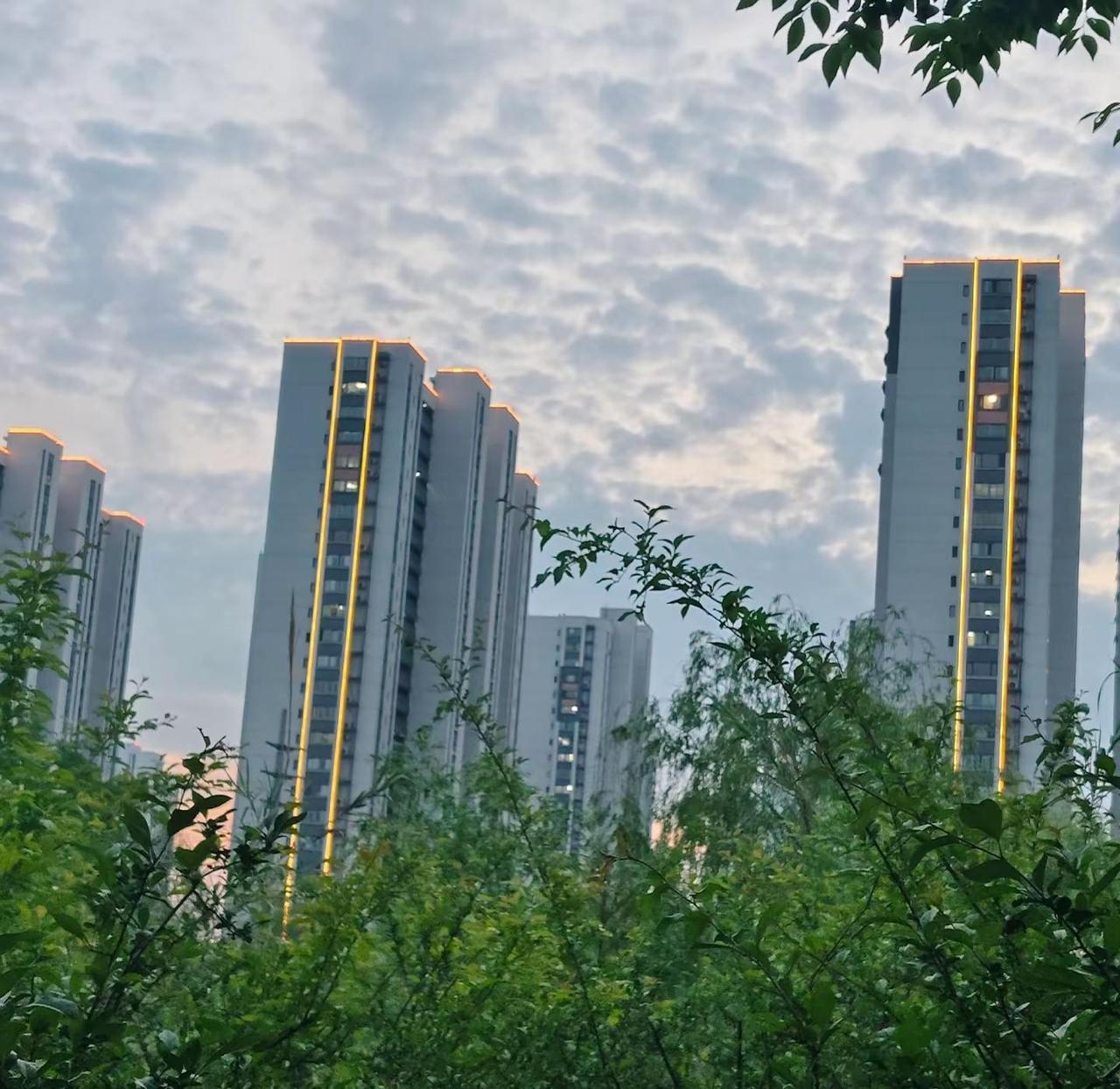 人杰地灵繁荣昌盛大孟河！今天小黄山赏绿接地气又是爆满，今日份愿望愿每个人任何时候