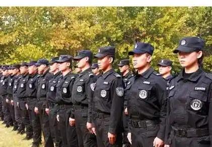 你不干，有的是人干！

网上有人吐槽：辅警又苦又累钱又少，谁爱干谁去干，反正我不