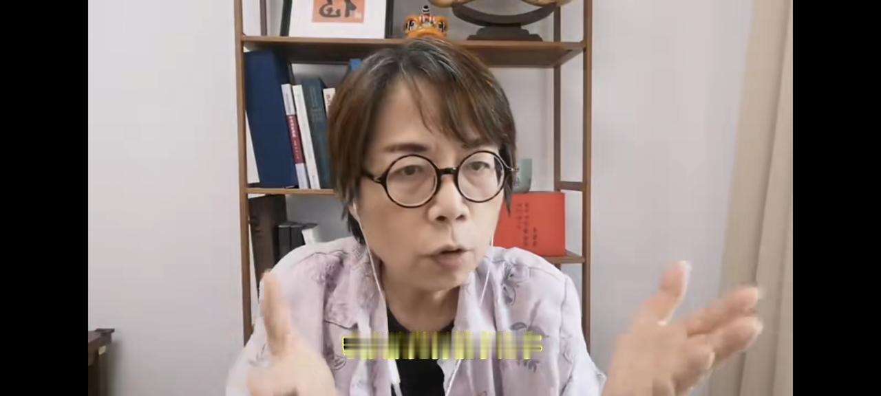 最近不知道为什么网络上对于黄智贤冒出了一大波黑子，言之凿凿说她亲绿挺日，这些黑子