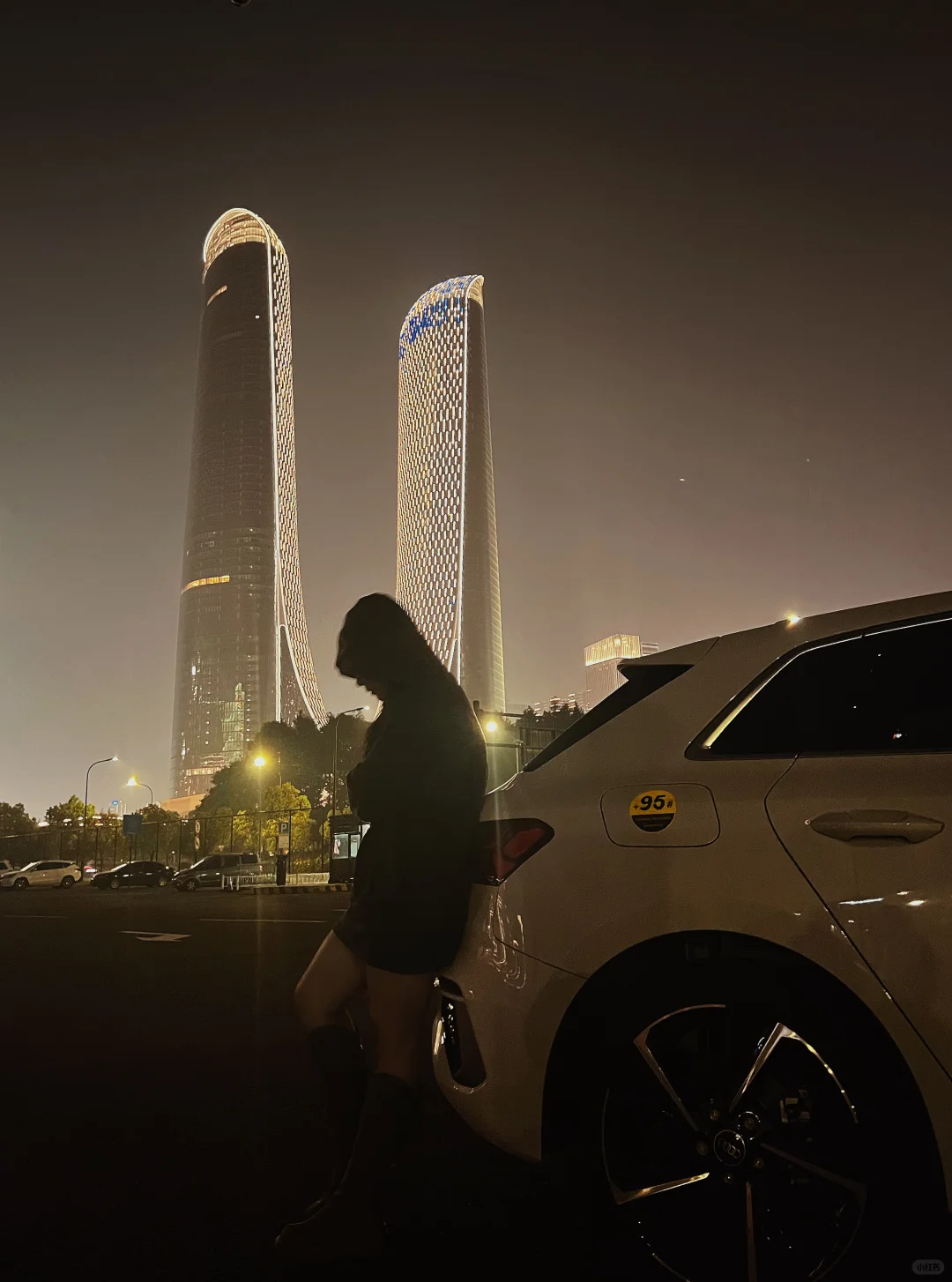 📍杭州之门｜快带上你的爱车来打卡📷