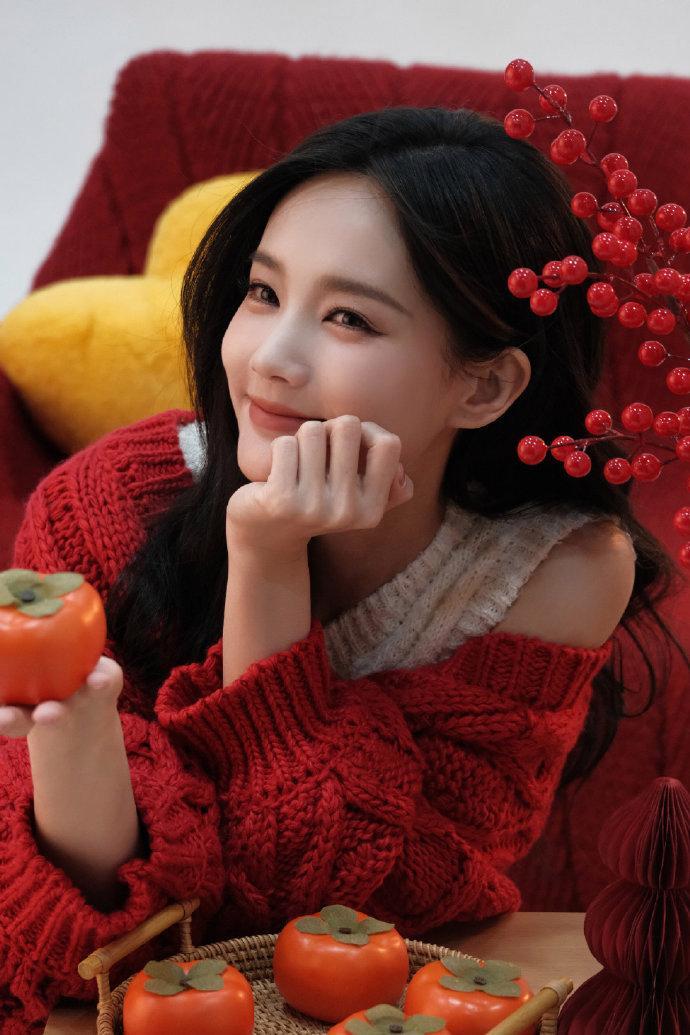 🎉李一桐新年柿子妆 🍅✨

新年新气象，今年过年，我被李一桐的古风红色柿子妆