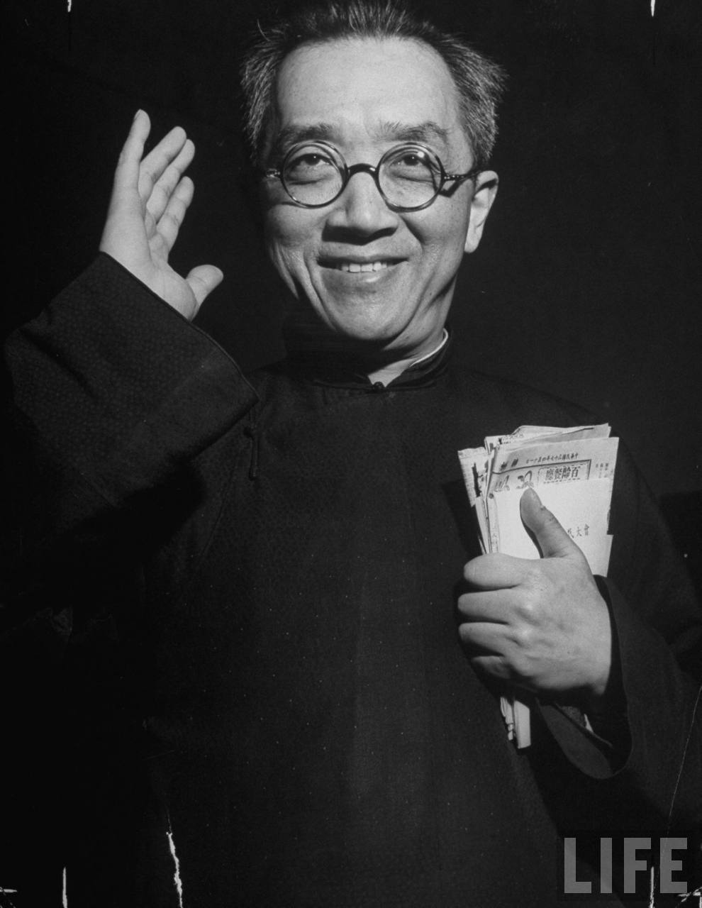 #做早饭时想# 我学文学出身，对文学園子的那些套路门清，几十年人生经历，我渐渐得