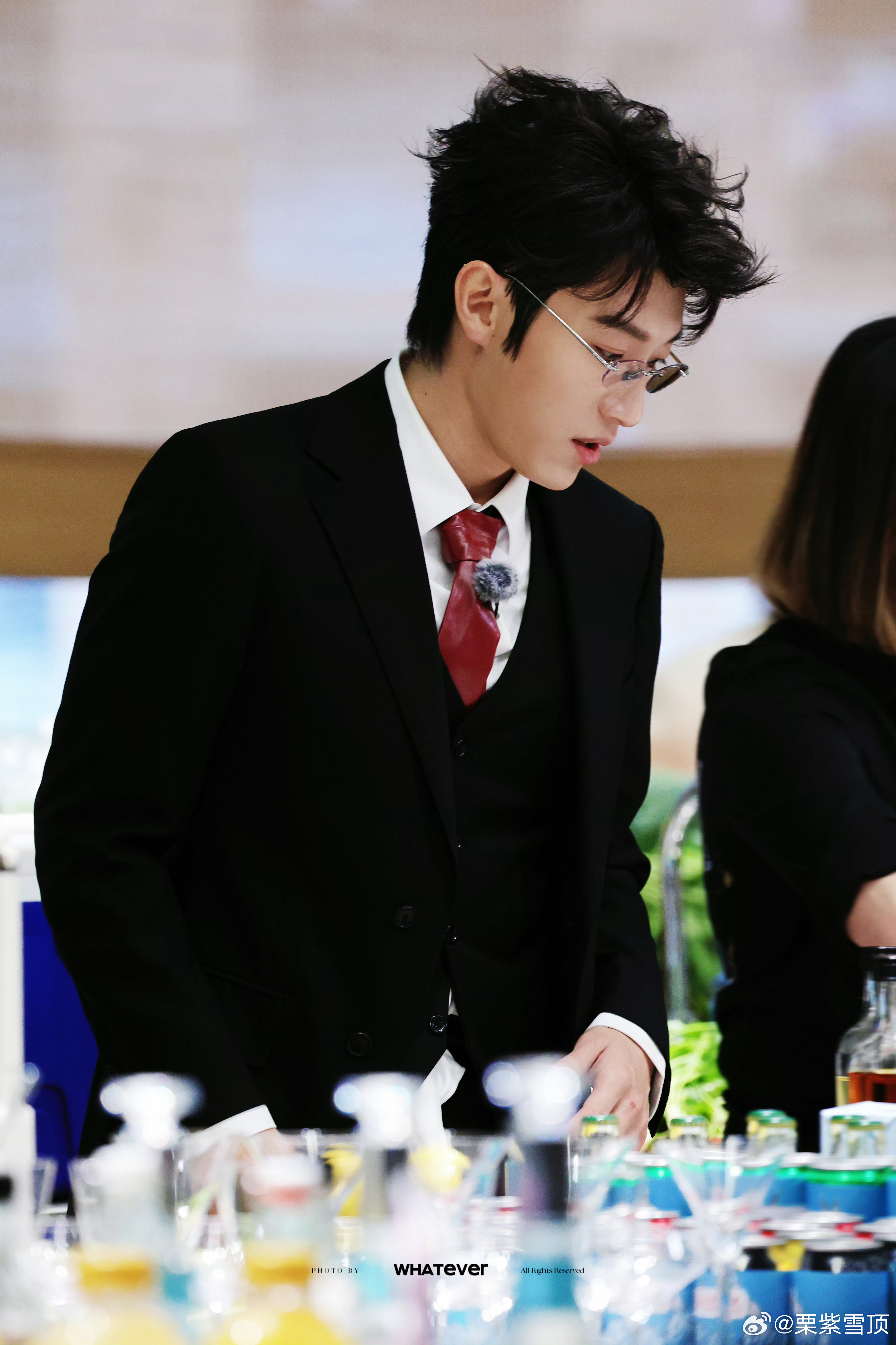 代旭吴彦祖的电话都不接吗风华合伙人 代旭接电话啊，这是吴彦祖风华合伙人代旭你就这