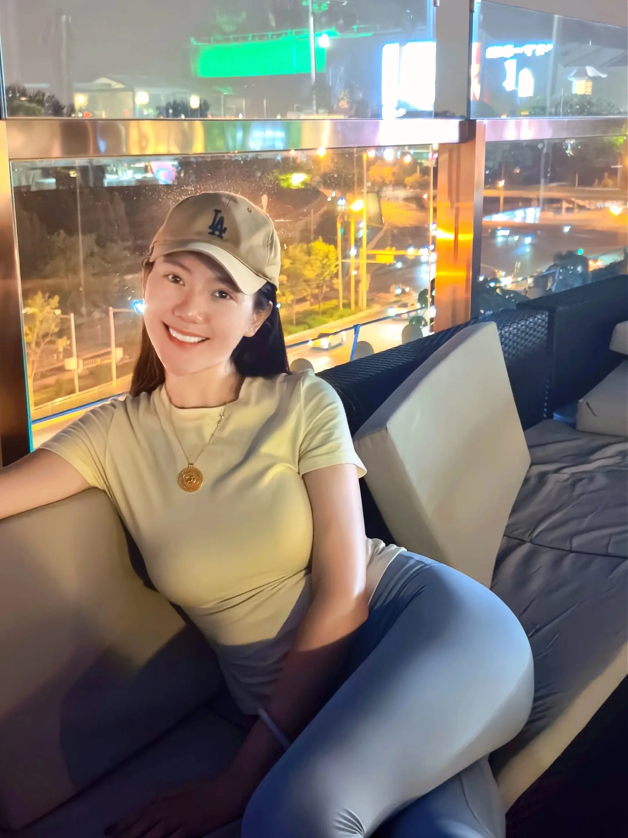 夜晚的天坛太有气势! 太爱了😍。我爱自己生在北京  住在北京